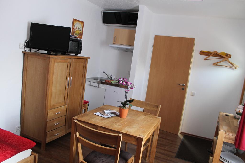 Gästehaus Ballmann Rockeskyll Zimmer foto